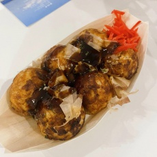 オリーブサーモンのたこ焼き